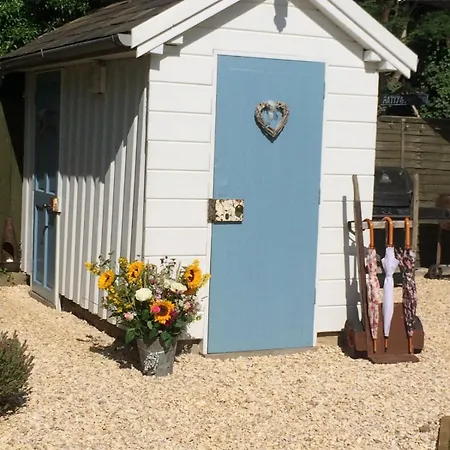 The Den At Gate 펜션 Husthwaite