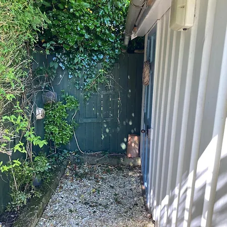 The Den At Gate 펜션