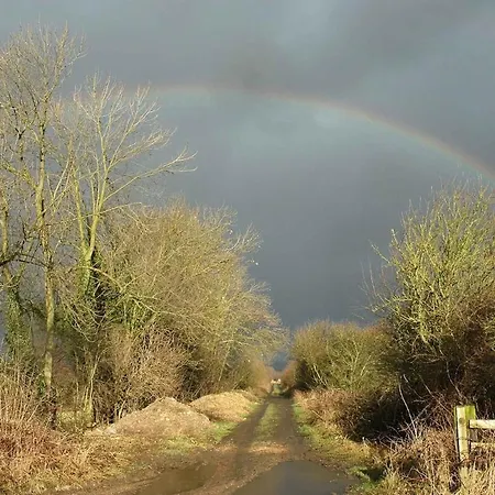 The Den At Gate 펜션 *