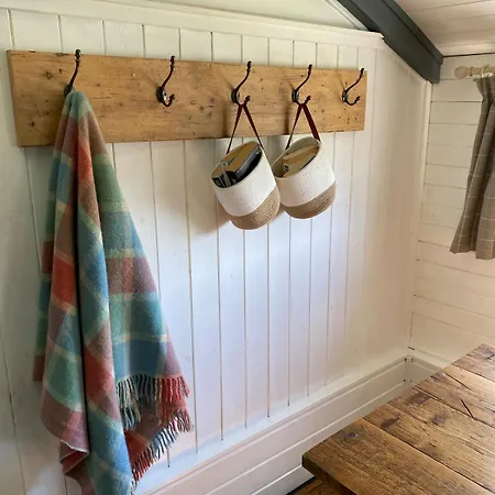 The Den At Gate Holiday home