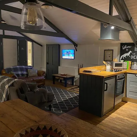The Den At Gate *