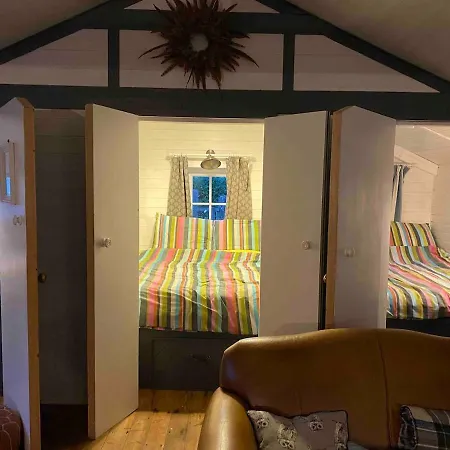 The Den At Gate *